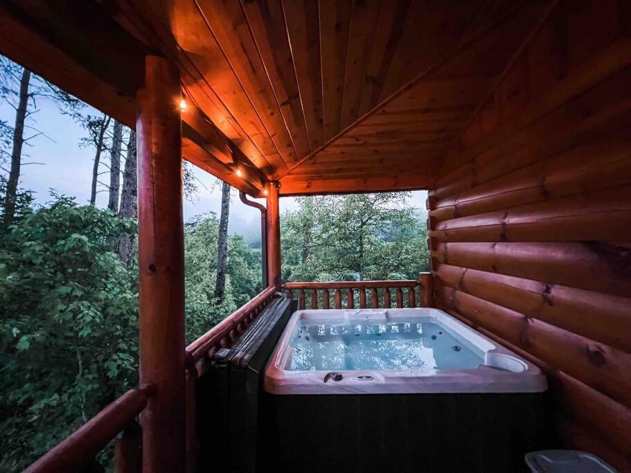 Indoor Heated Pool Hot Tub Cabin Sevierville Zewnętrze zdjęcie